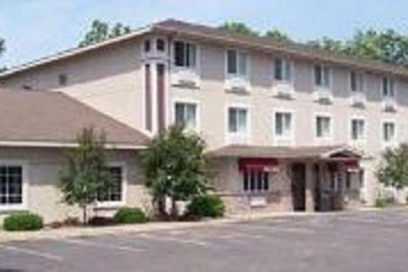 Budget Host Inn & Suites North Branch Bagian luar foto